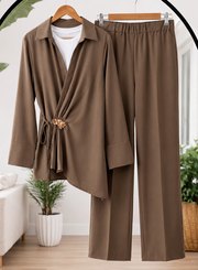 Camel Keten Görünümlü Broş Detaylı Alt Üst Takım